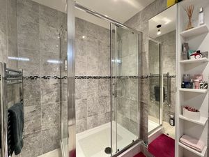 Photo 22- click for photo gallery